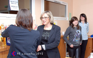 52813327f395f_20131110Soire003.jpg